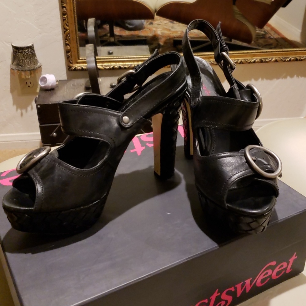 Just sweet black leather heels